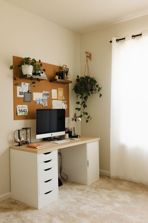 Simple Tips to Create a Cozy and Inviting Home Office Space
